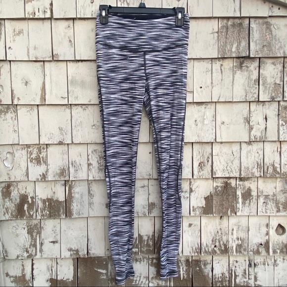 Victoria's Secret Pants - Victoria Secret Sport Stirrup Leggings